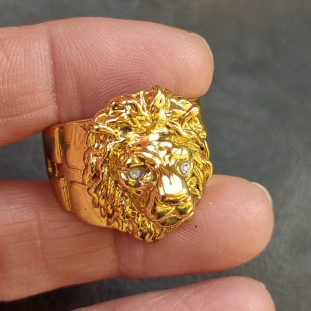 Gold Lion Head Ring